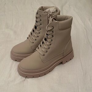 Women's Tan Lace-Up Ankle Boots